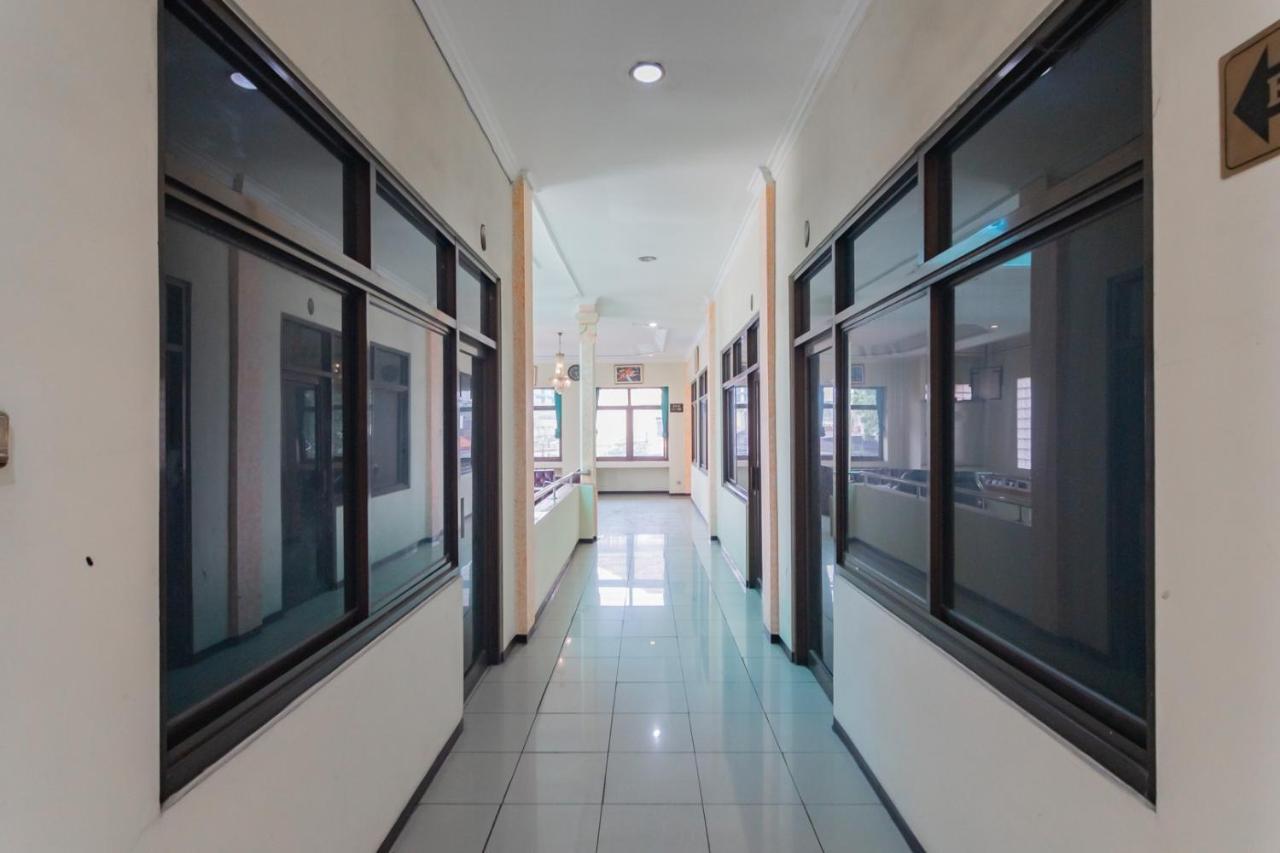 Reddoorz @ Achino Hotel Bandung Exterior photo